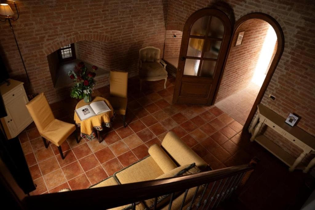 Castello di Leonina Adults Only