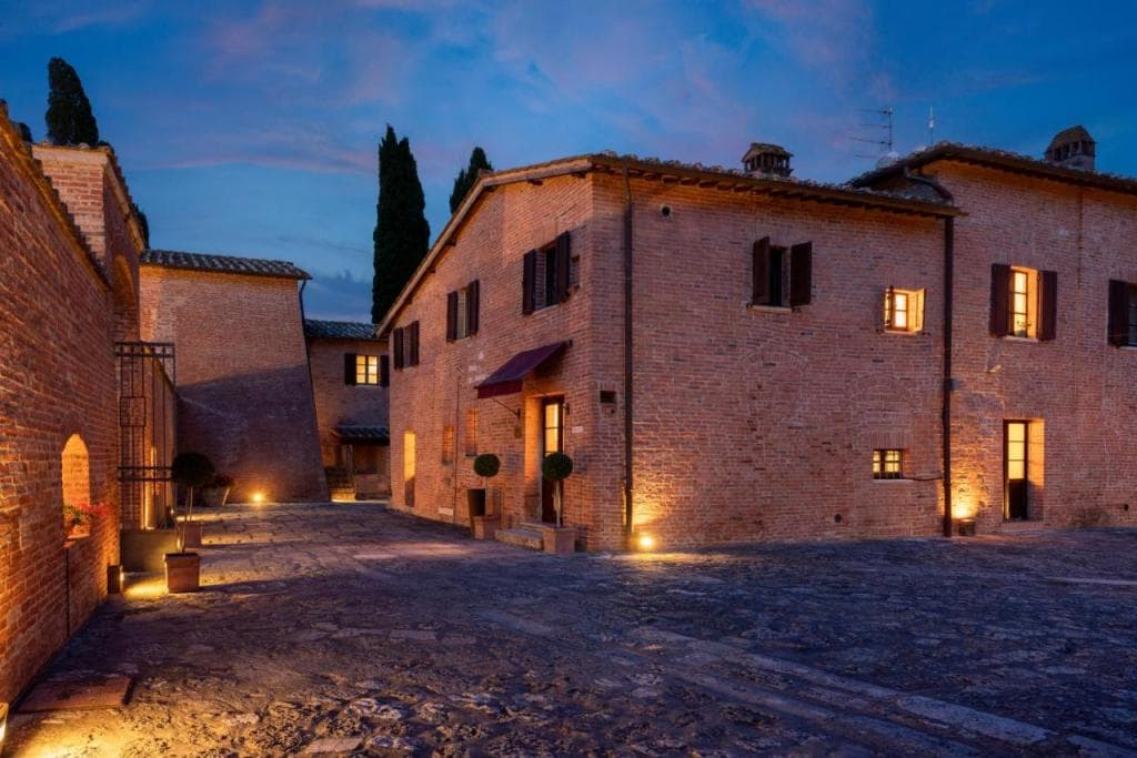 Castello di Leonina Adults Only