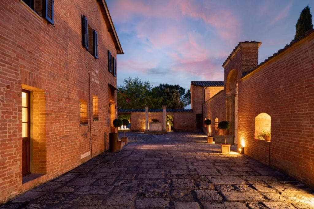 Castello di Leonina Adults Only