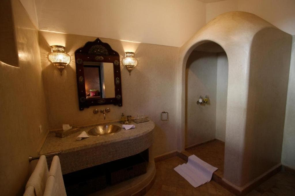 Riad Assakina