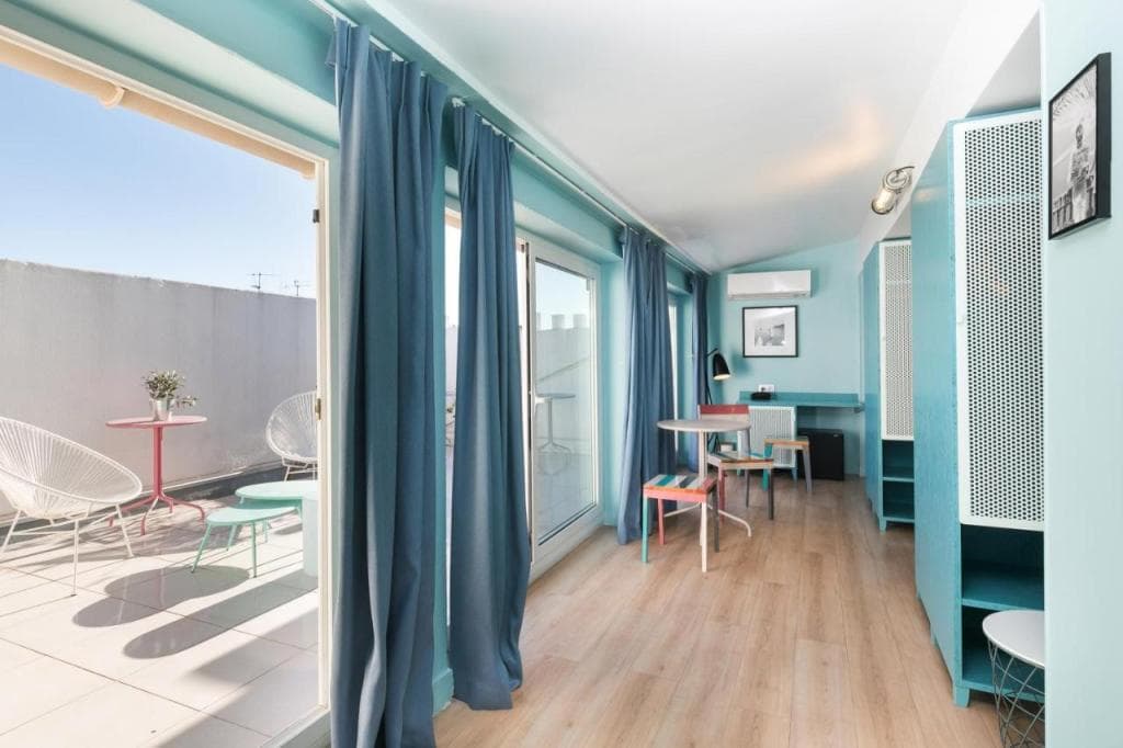 Hostel Ozz Nice