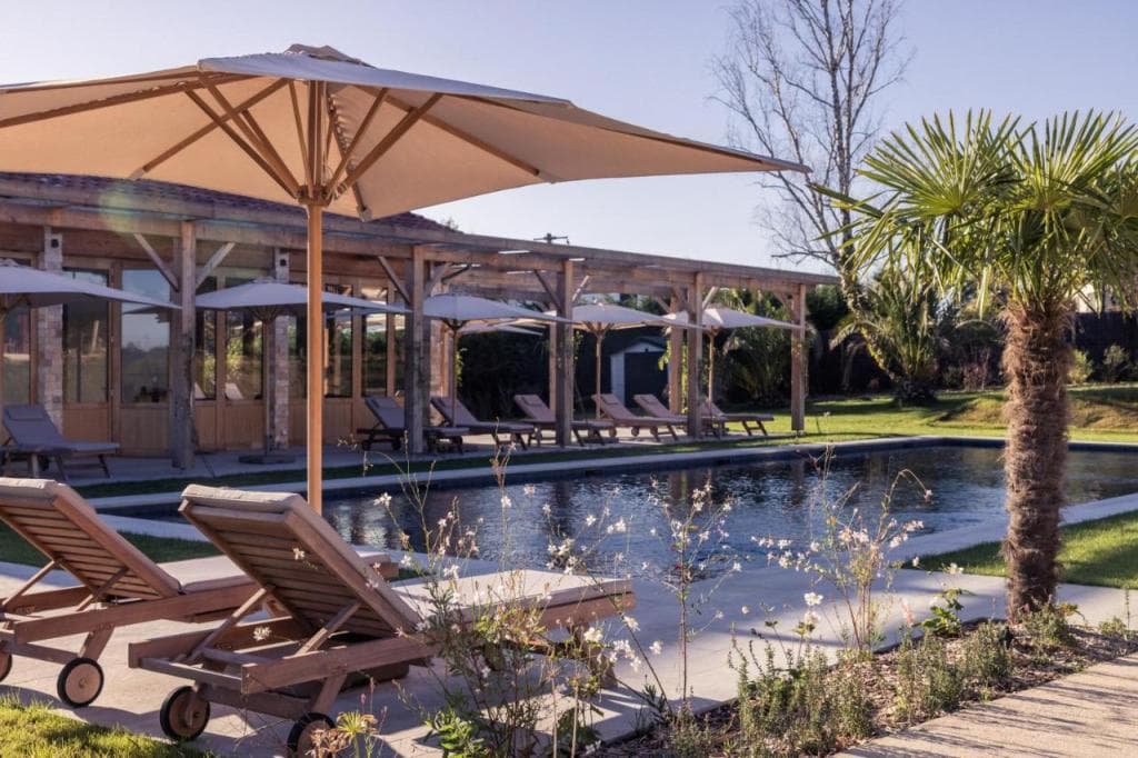 Hôtel INDARRA &amp; SPA - Piscine, Arbonne