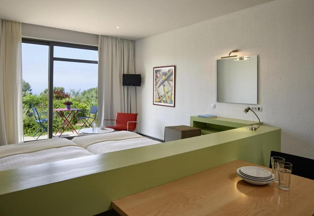 Leivatho Hotel