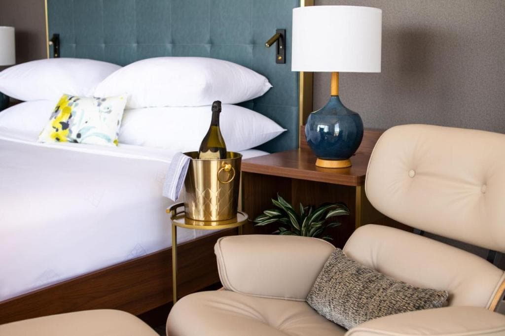 Le Meridien Essex Chicago