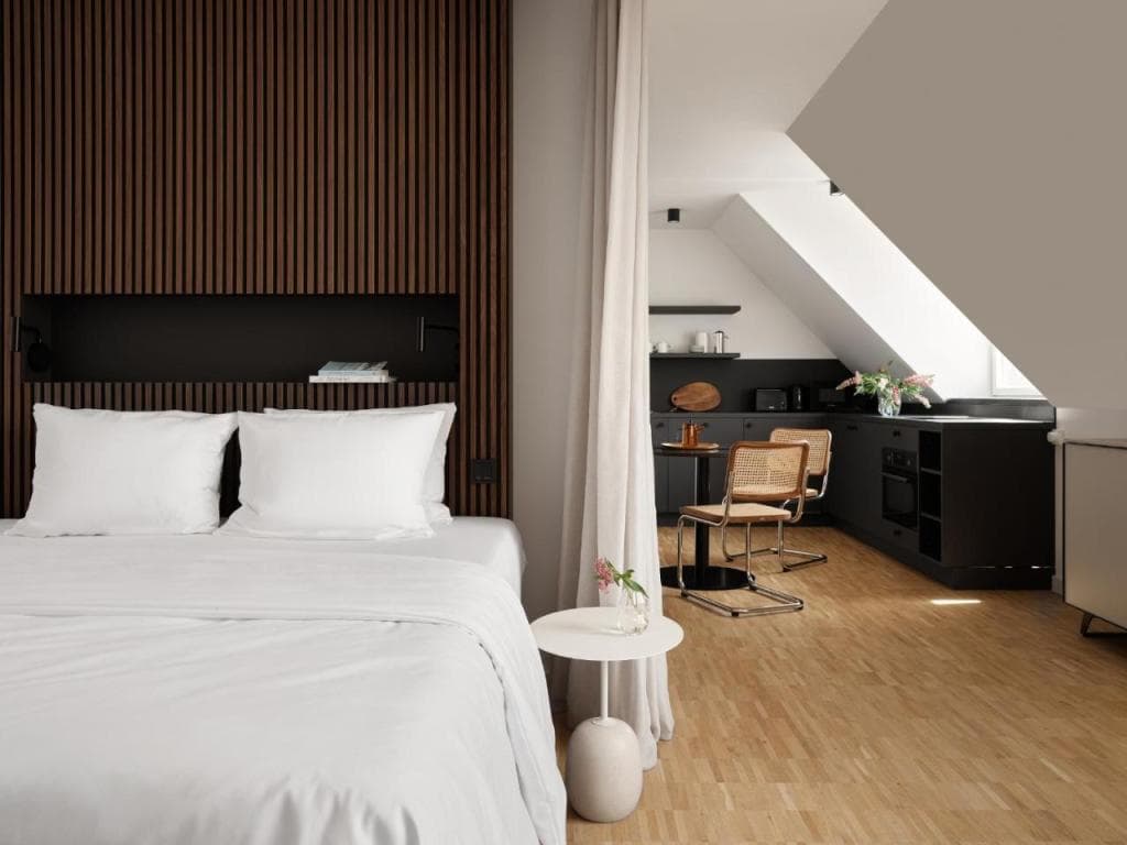 Bob W Munich Schwabing