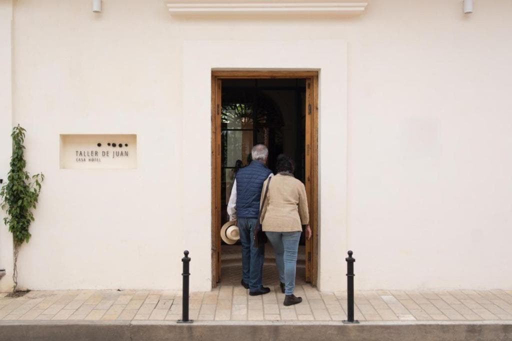 Taller de Juan - Casa Hotel
