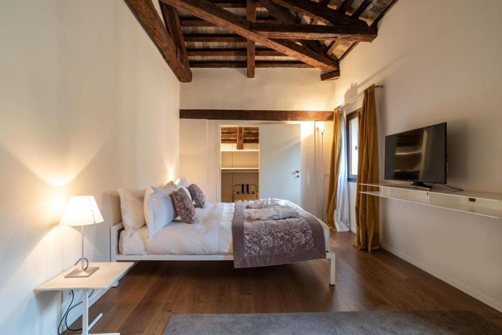 Palazzo Vendramin Costa