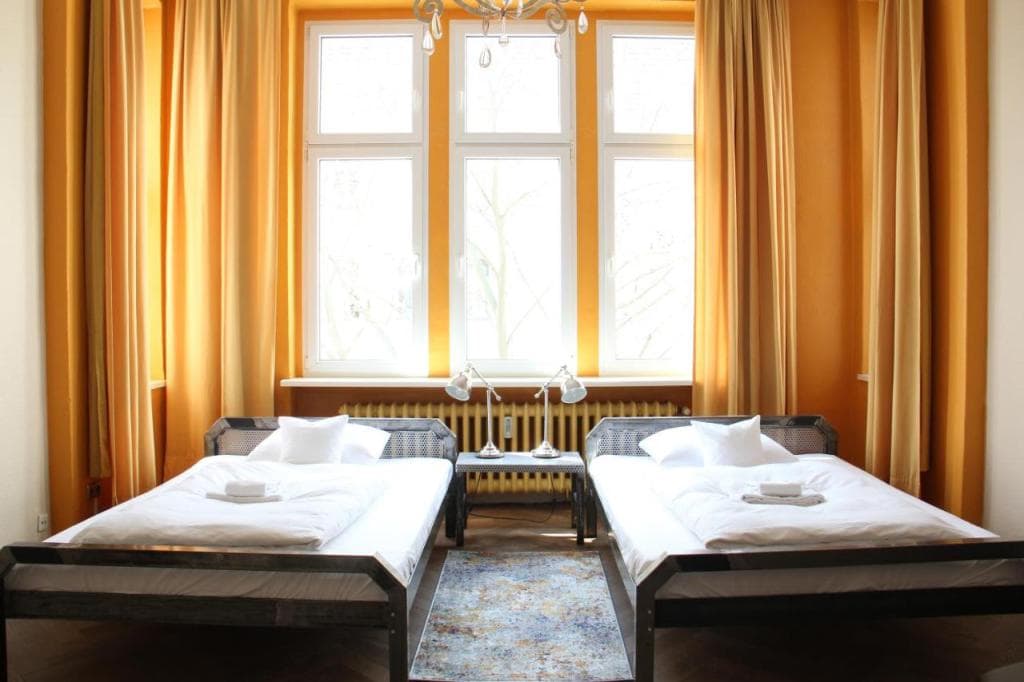 ArtHotel Connection