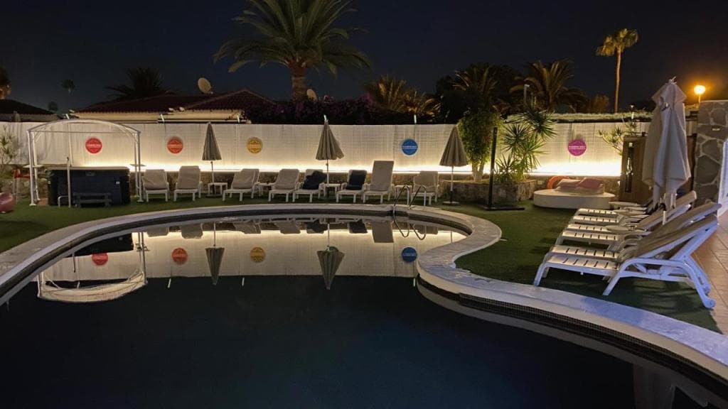 Rainbow Golf Bungalows, Gay Men-only Resort