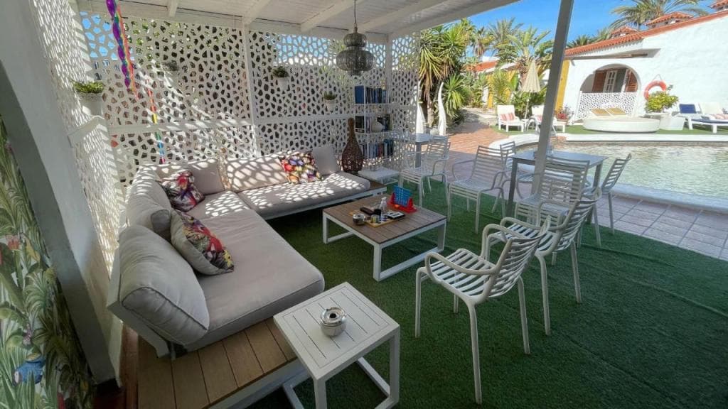 Rainbow Golf Bungalows, Gay Men-only Resort