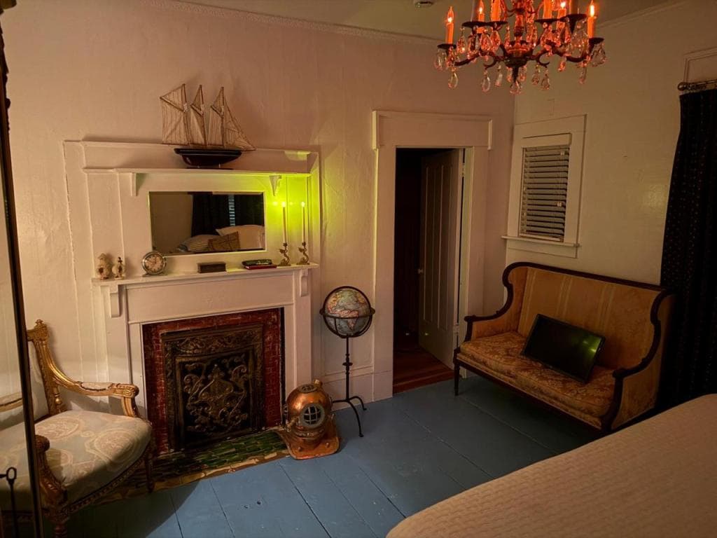 The Gaslamp Bed and Breakfast, Provincetown