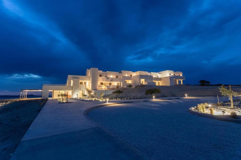 Domes White Coast Milos, Adults Only - Small Luxury Hotels of the World