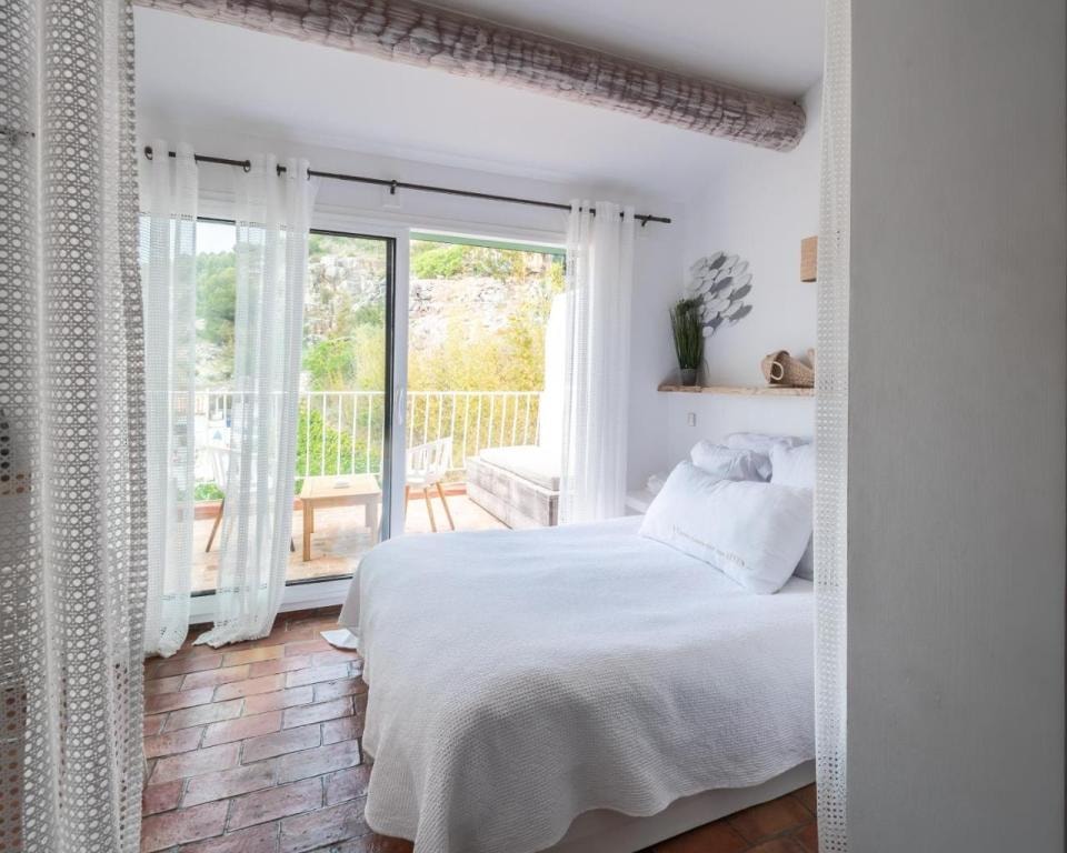 Hotel de La Plage - Mahogany