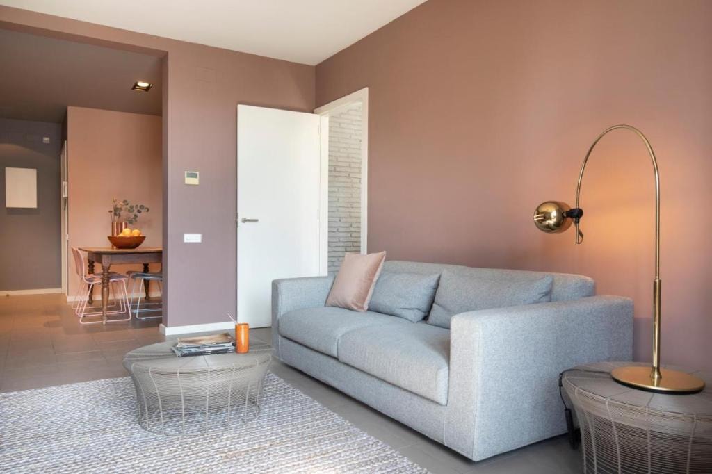 DestinationBCN Universitat Apartments