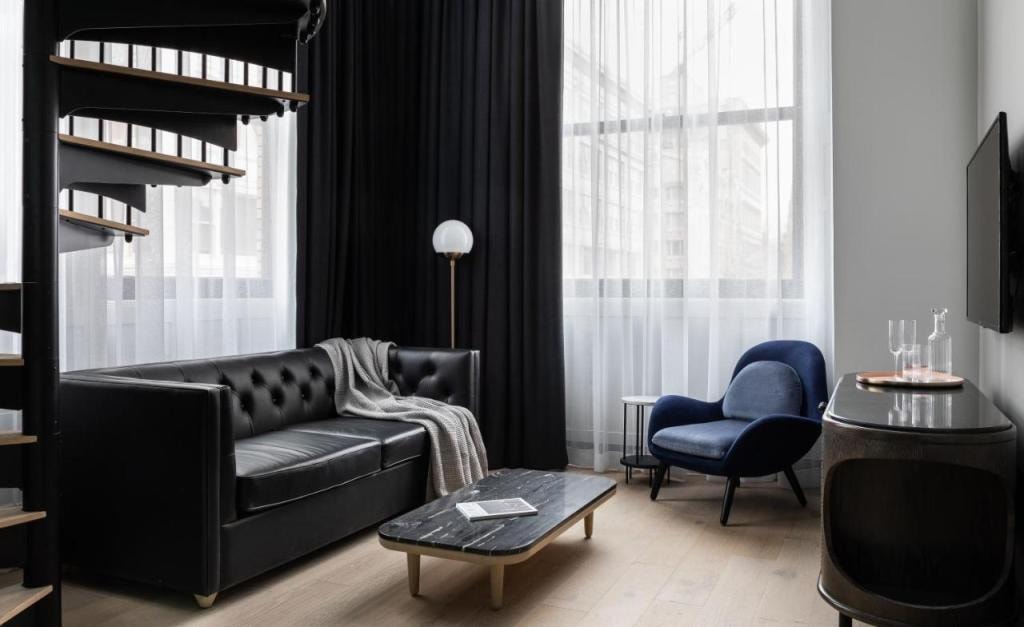 Woodlark Hotel