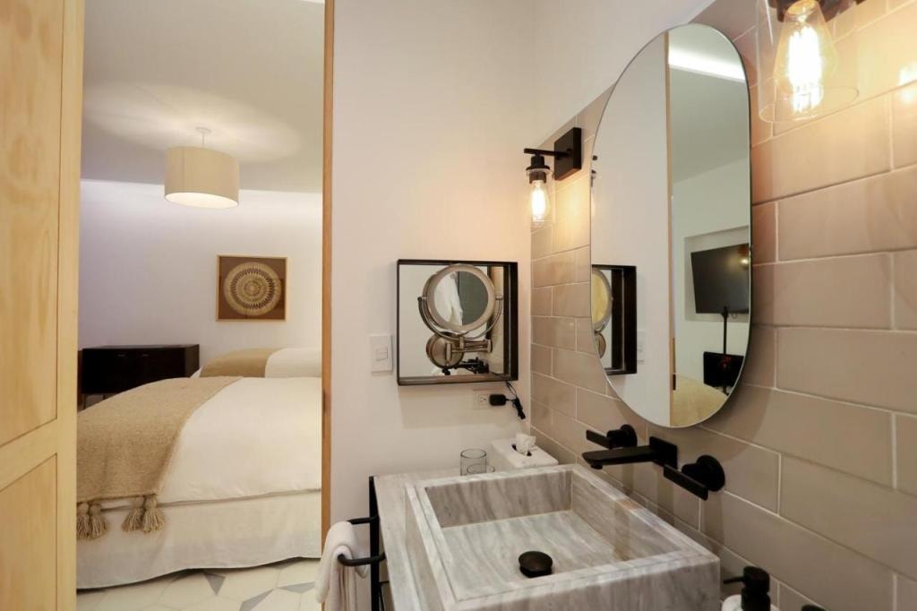 LOtel-Casa Arca