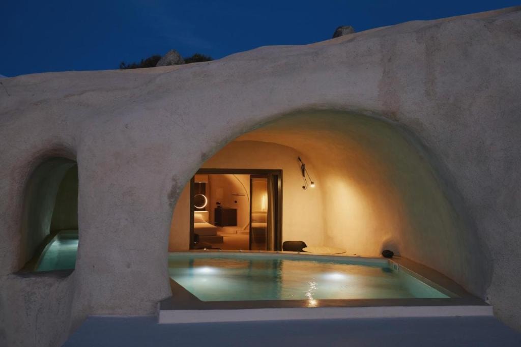 Divine Cave Experience