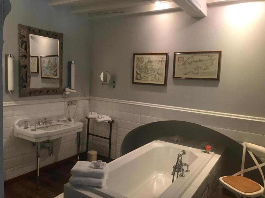 B&B Number 11 Exclusive Guesthouse