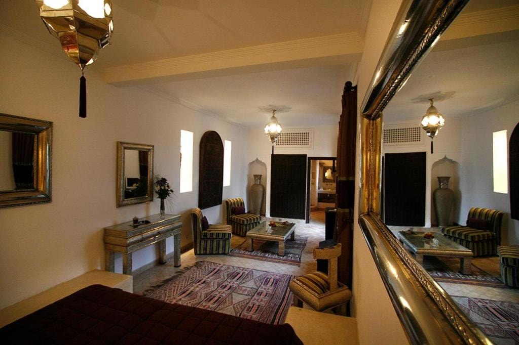 Riad Assakina