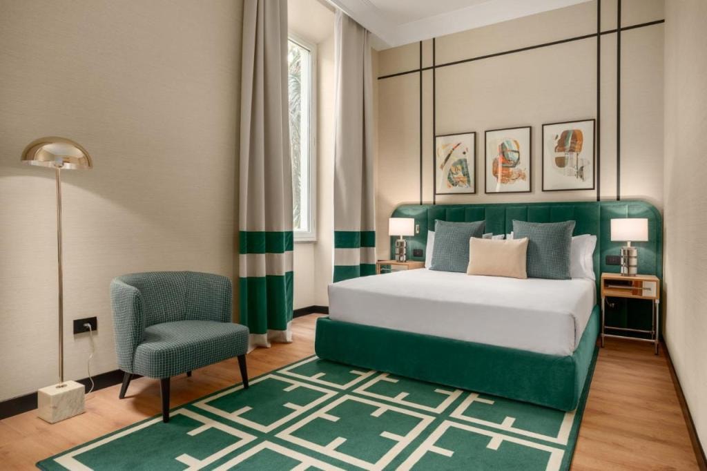 Room Mate Collection Mia, Rome Colosseum