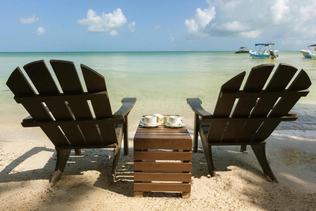 Beachfront Hotel La Palapa - Adults Only