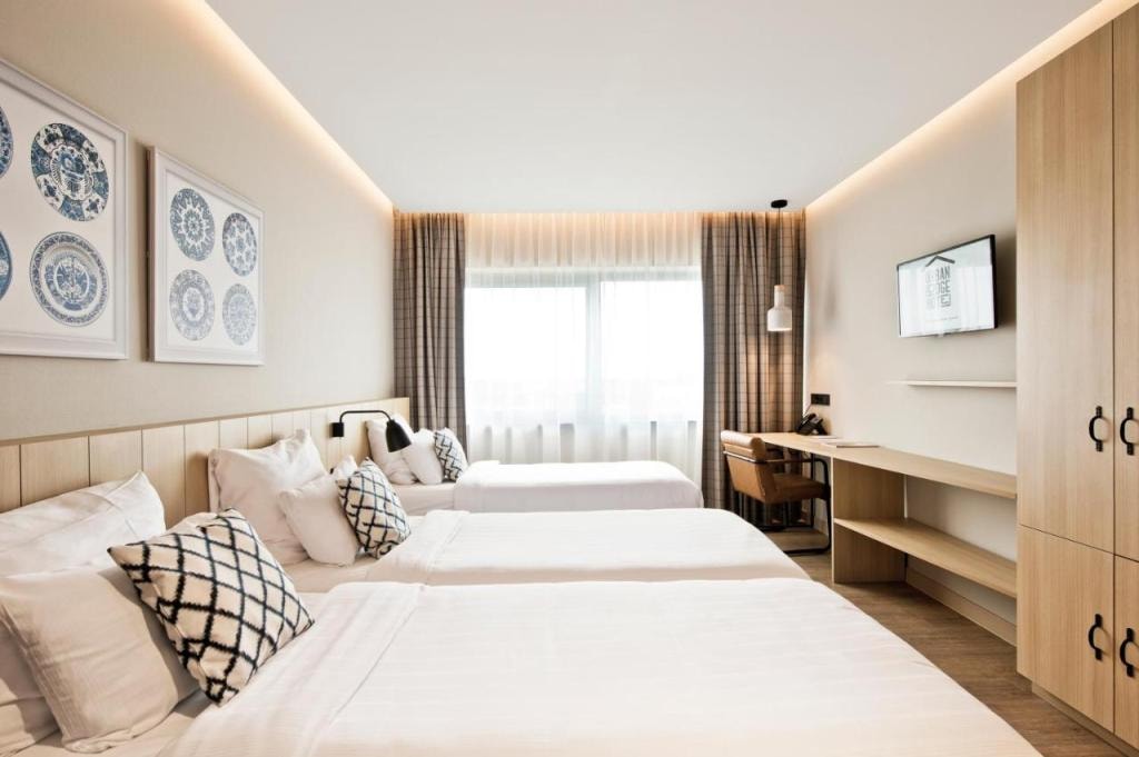 Urban Lodge Hotel