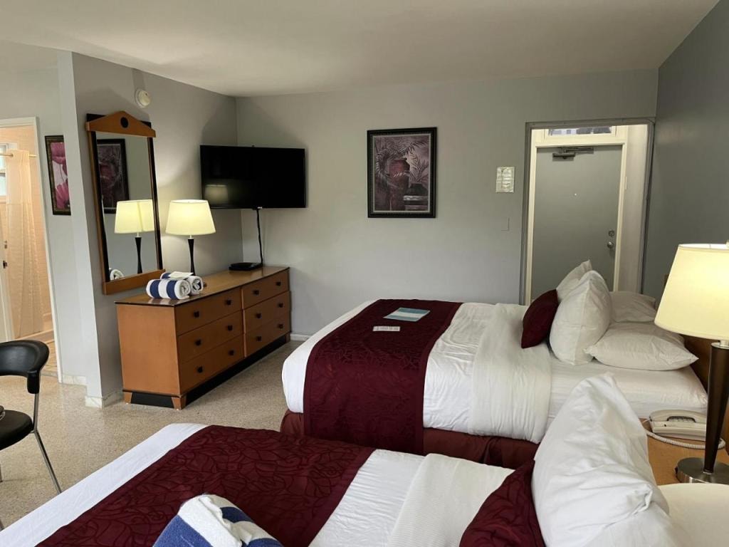 The Grand Resort and Spa &amp; Worthington All Male, Fort Lauderdale, Fort Lauderdale Beach