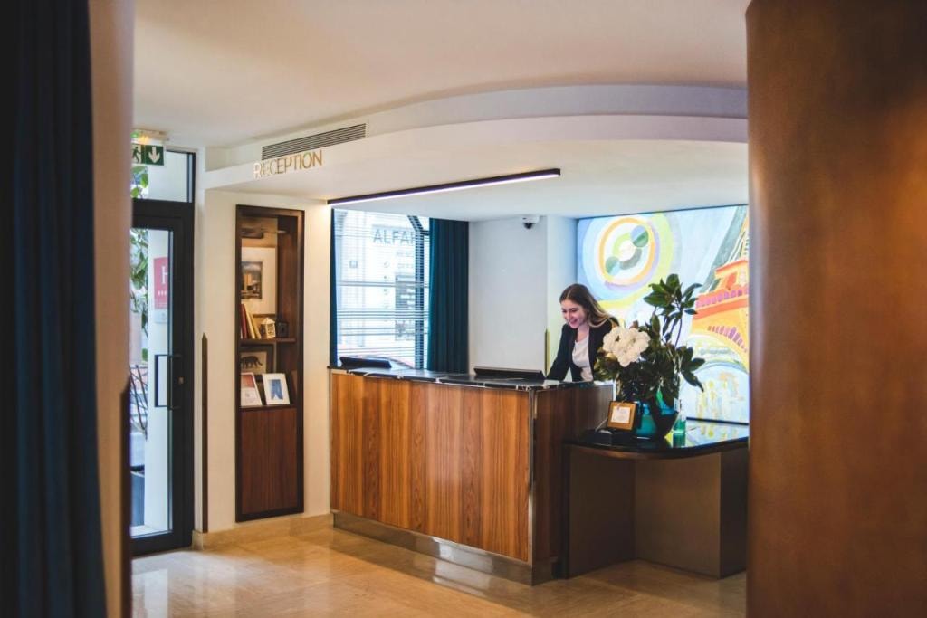 Hotel Eiffel Blomet