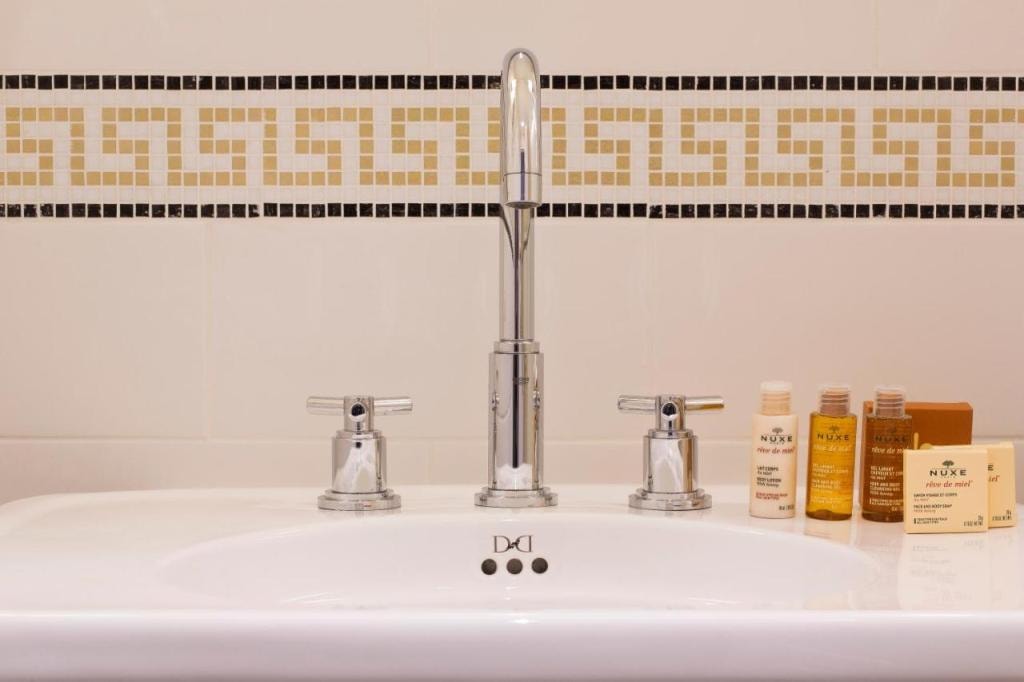Le Tsuba Hotel