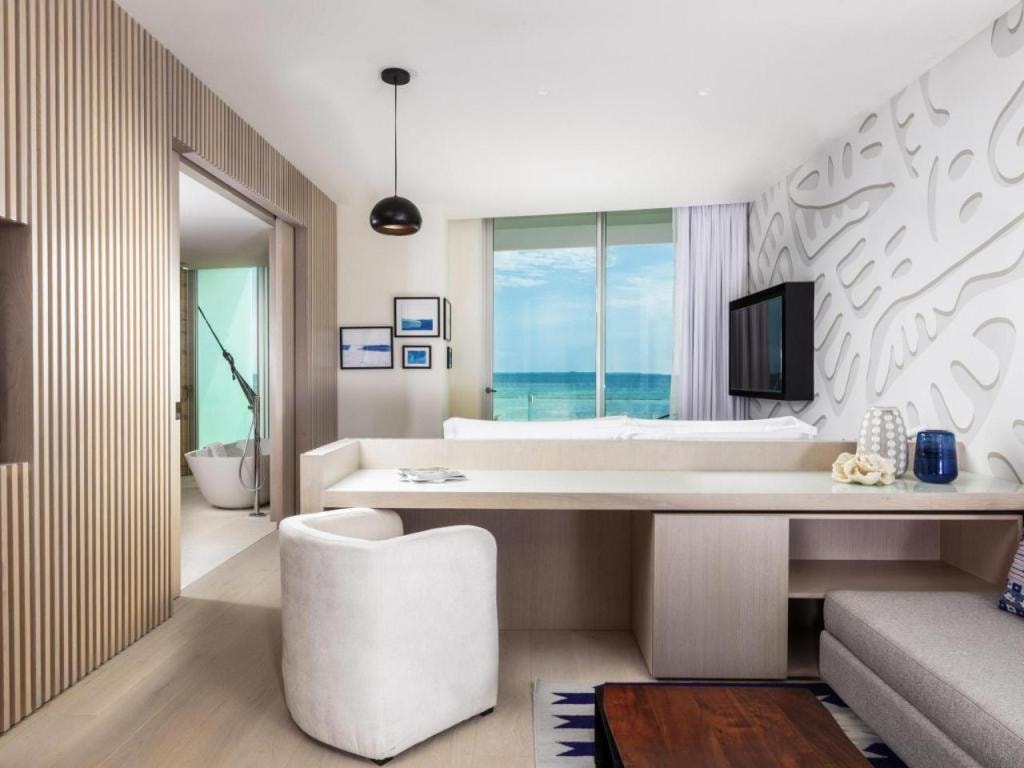 SLS Cancun