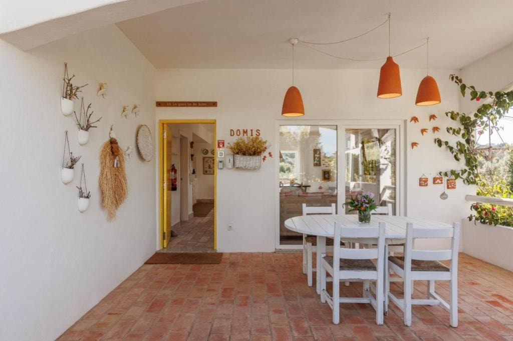 Laranjal Farm House