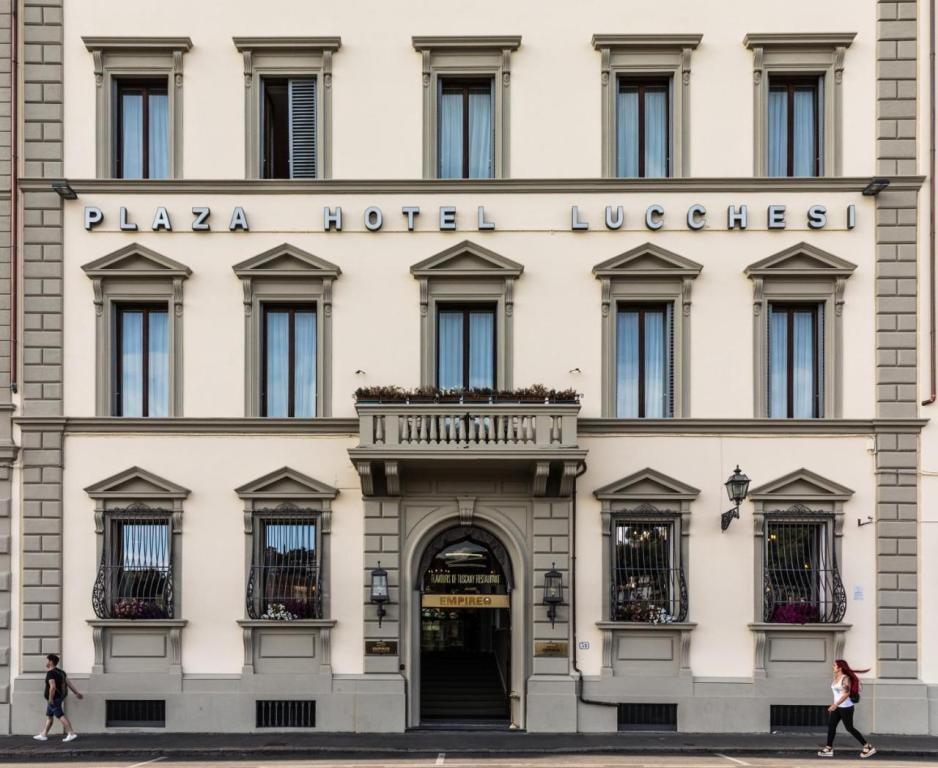 Plaza Hotel Lucchesi