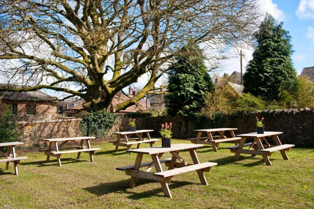 The Acorn Inn