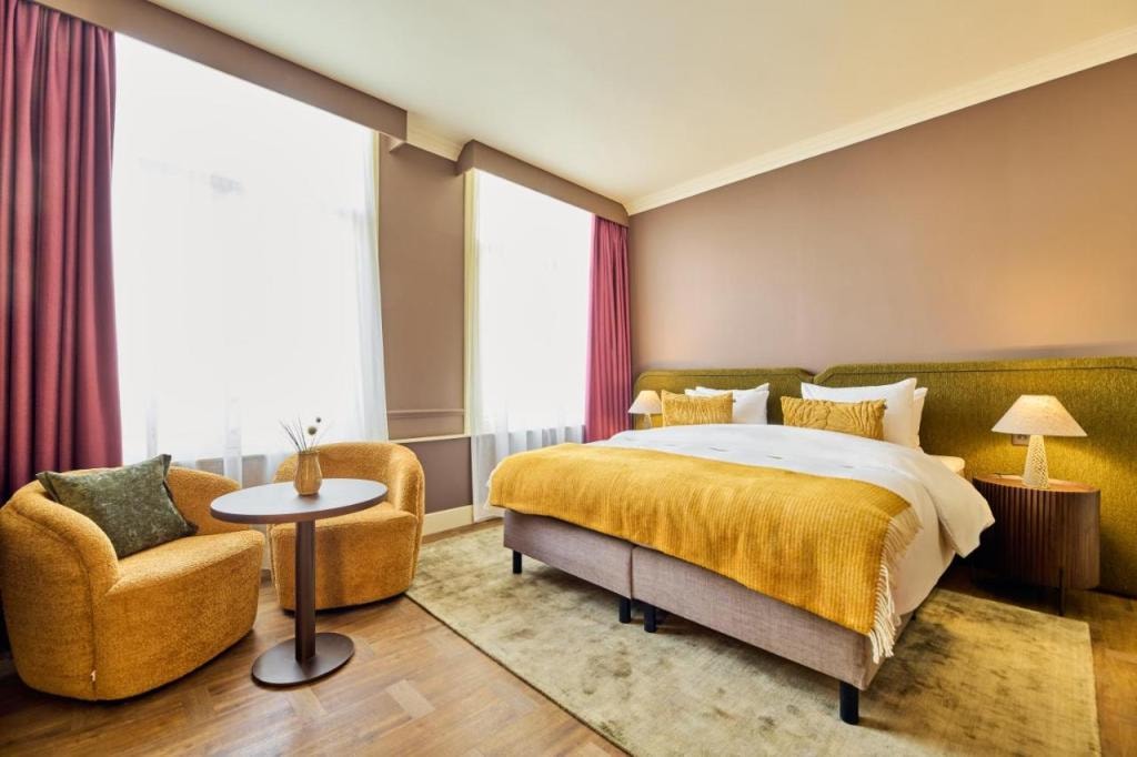 ARQ Paleis Hotel