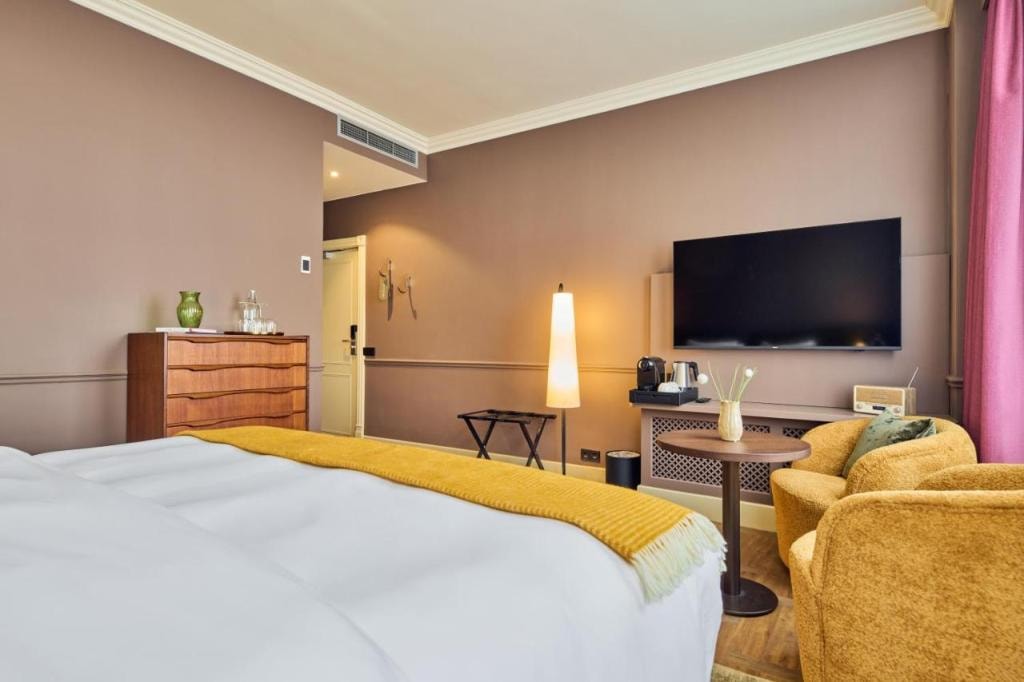 ARQ Paleis Hotel