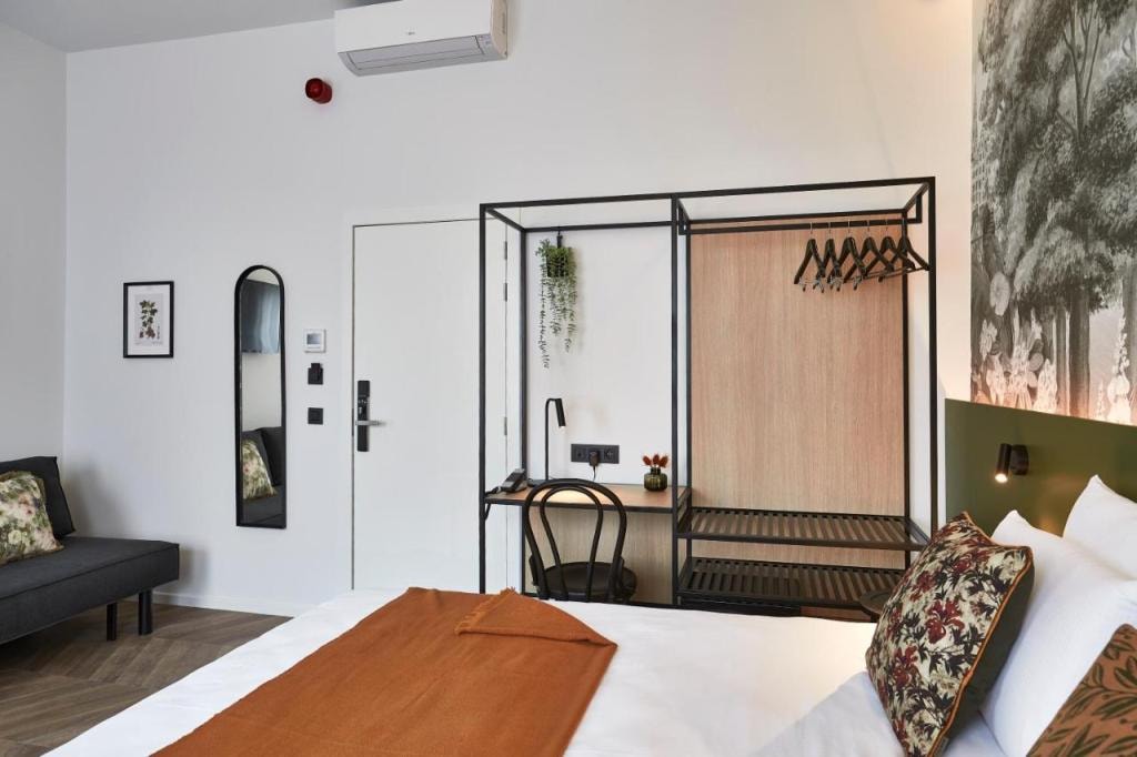 Urban Yard Hotel