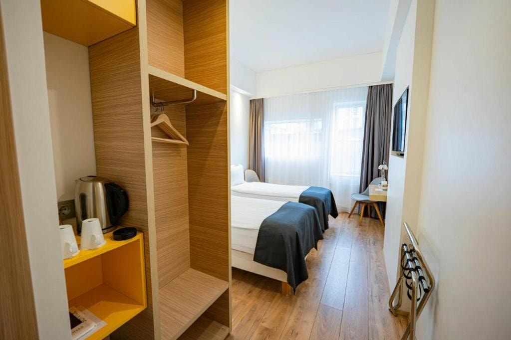 Storm Hotel by Keahotels