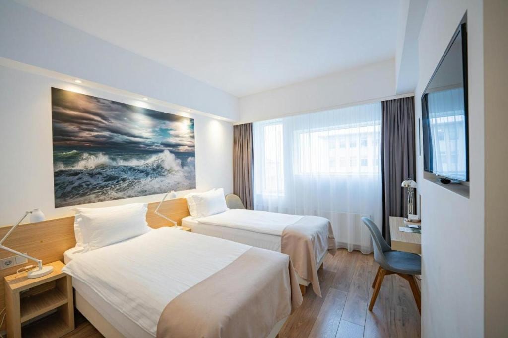 Storm Hotel by Keahotels