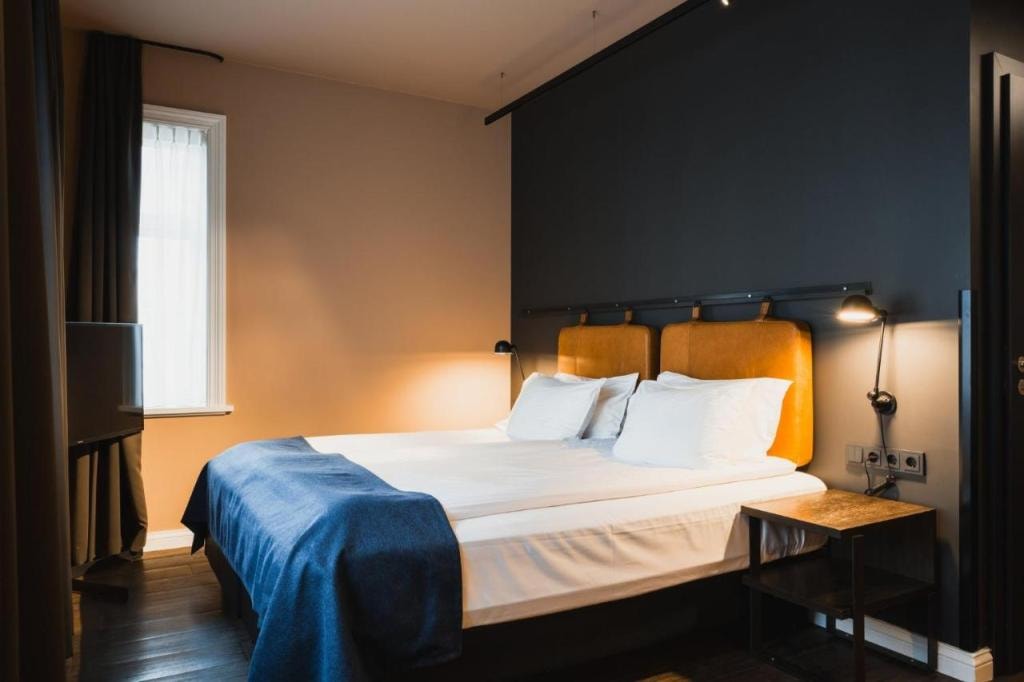 Exeter Hotel