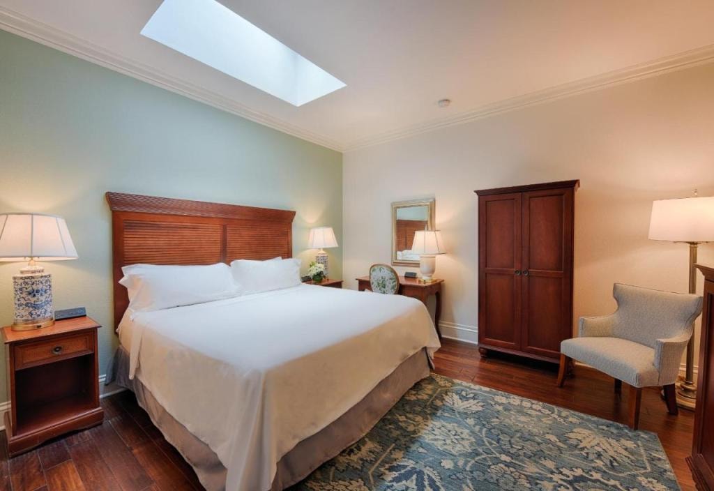 voco St James Hotel by IHG