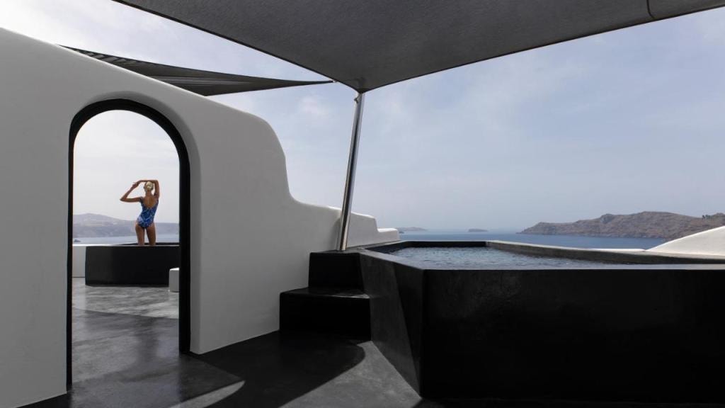 Abyss Santorini