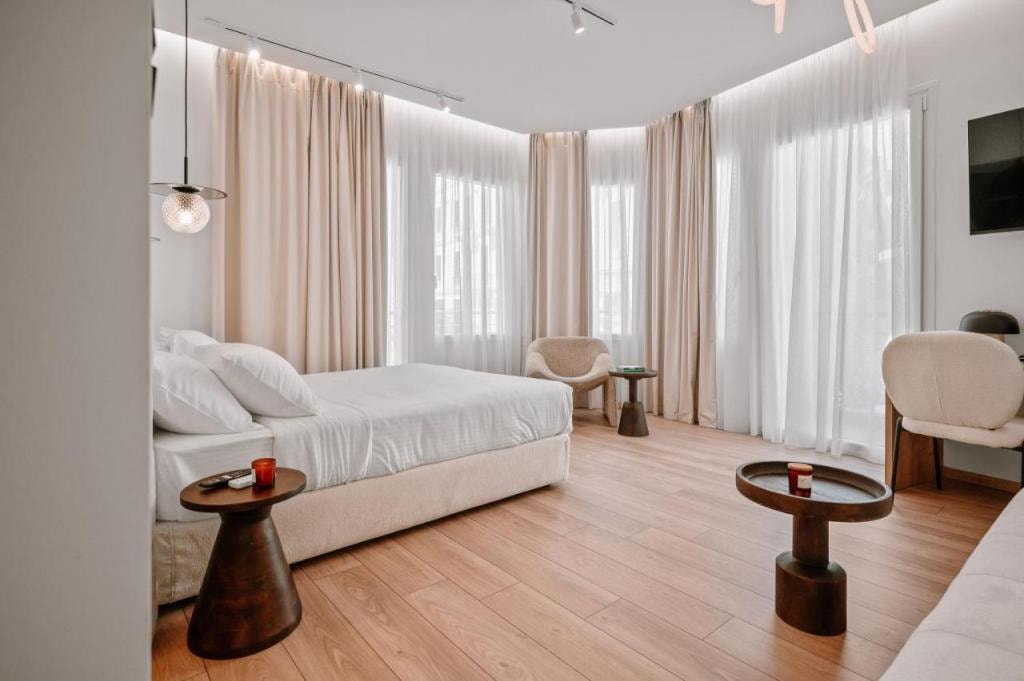 Plānis Str Urban Suites by Semavί