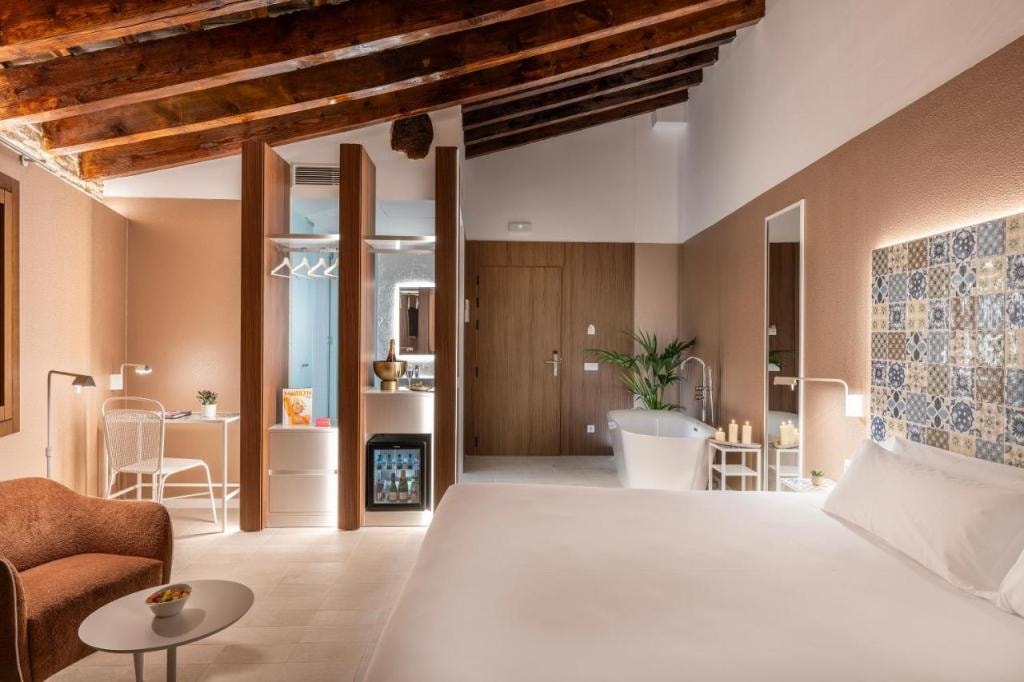 Axel Hotel Valencia - Adults Only