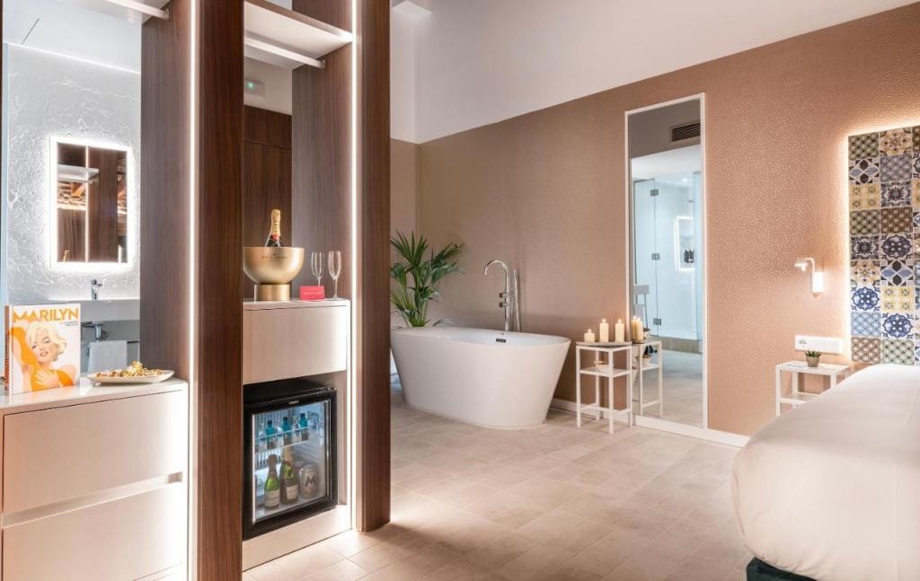 Axel Hotel Valencia - Adults Only