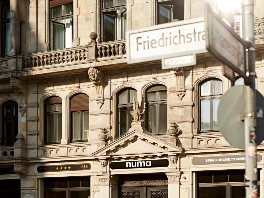 Numa Berlin Arc