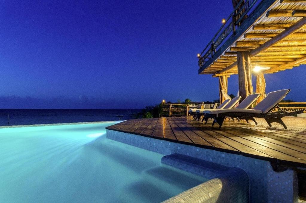 DK Luxury Ocean Front Villa - Adults Only