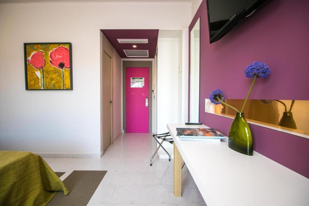 The Purple Hotel - Adults Only