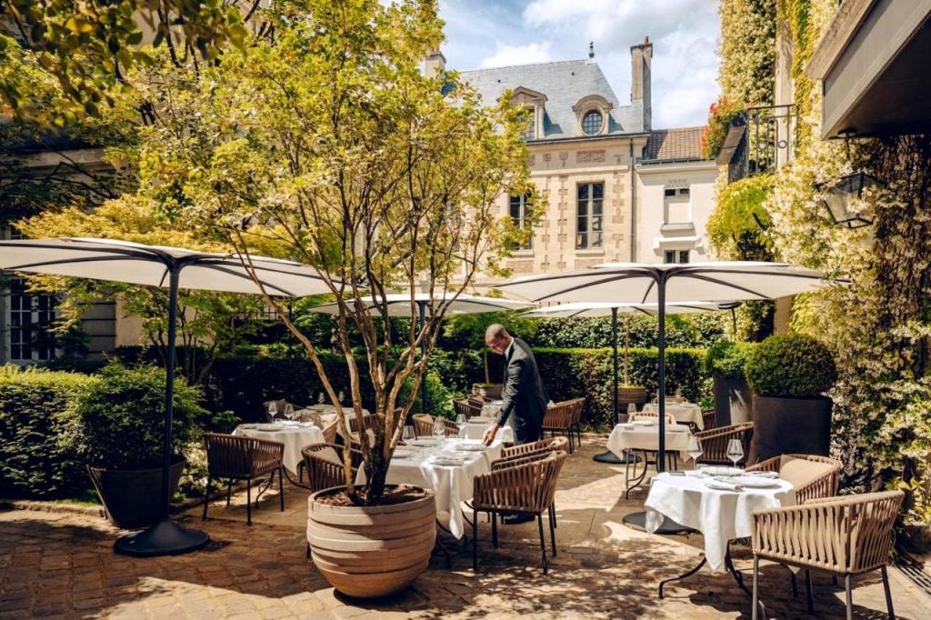 Le Pavillon de la Reine & Spa, Place des Vosges