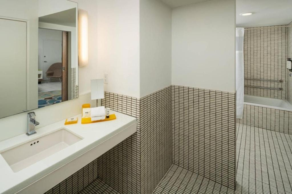Royal Palm South Beach Miami, a Tribute Portfolio Resort