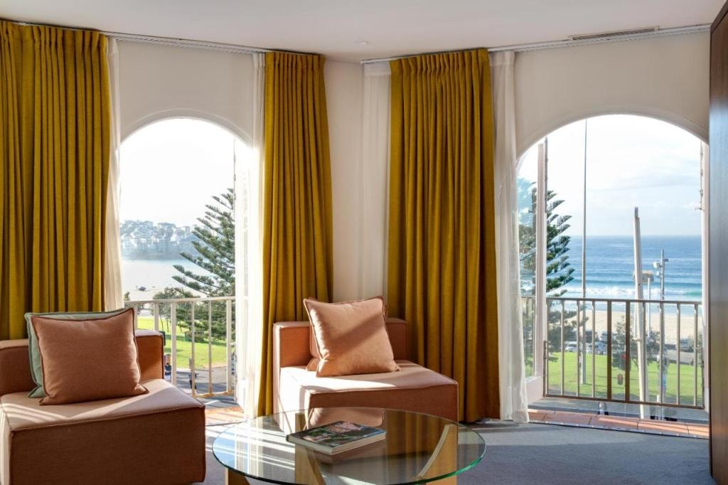 Hotel Ravesis